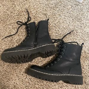 COPY - Black lace up boots